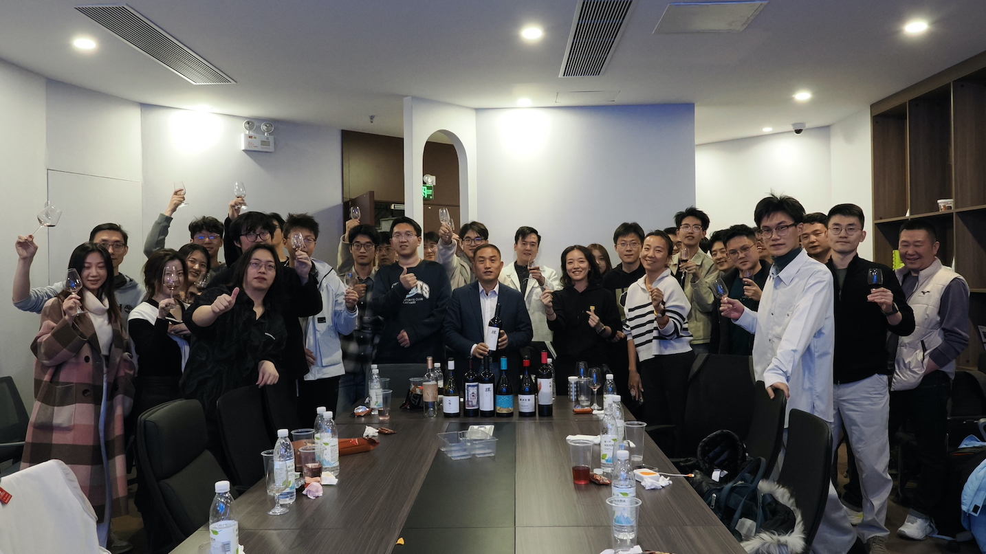 合影.jpg 合影.jpg